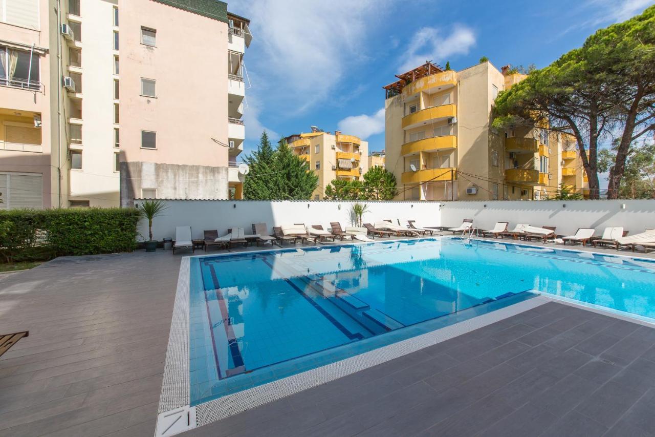 Expert Hotel Голем Экстерьер фото